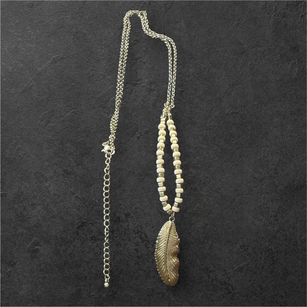 Feather Pendant Necklace Cream Beads Silver‎ Chain Bohemian Style Jewelry